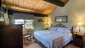 Beaver Creek West Condo M-4 Master bedroom with King bed