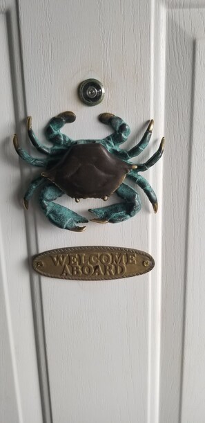 Door knocker/ keyless entry or lockbox