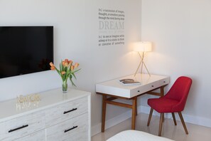 Desk area in main bedroom. Inspiring, welcoming.