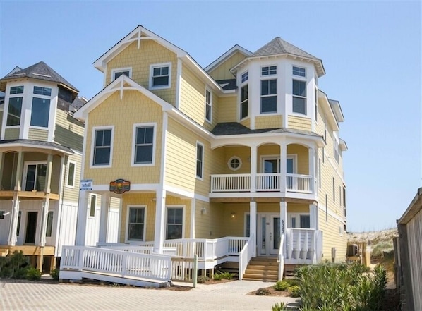 Ocean Front Nags Head 8 Bed, 10 Bath, Elevator, Pool, Brand new built for 2013!!