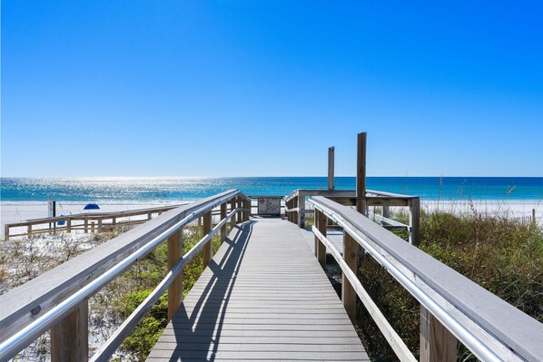 Strand