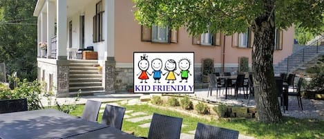 Family friendly villa: home and garden