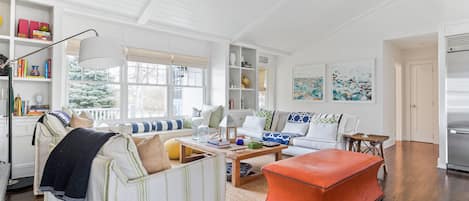Light filled beachy livingroom is the ultimate Montauk retreat.