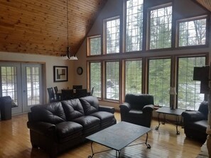 Open concept living room and dining area