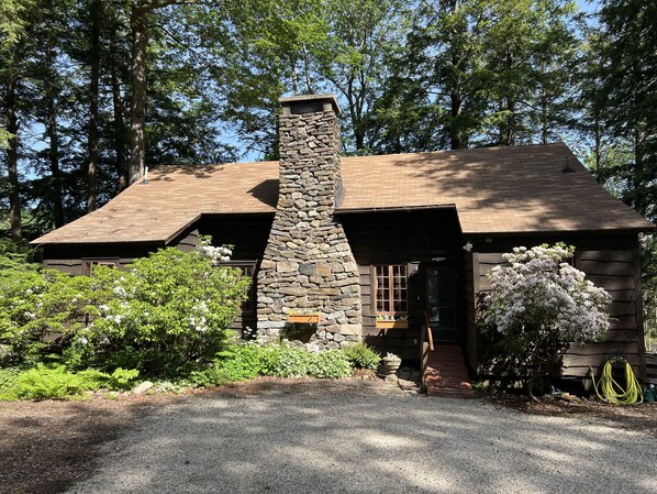 Welcome to Pinehurst Lake Cottage built by our grandparents in 1946!