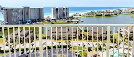 Balcony, Ariel Dunes II, Destin Vacation Condo Rentals