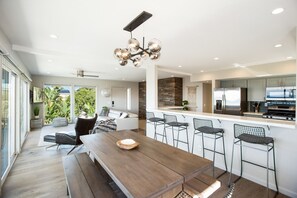 SkyLoft Dining Room N View