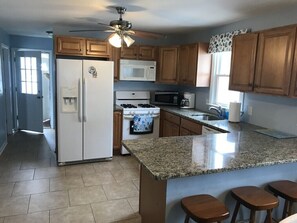 There's plenty of room for more than one cook in this well-appointed kitchen. 