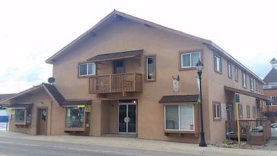 Spacious updated Condo. New furnishings & clean! Close to Breck! Well supplied!