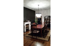 Formal dining room w/gas fireplace