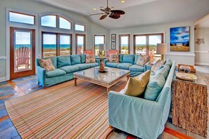 Surf-or-Sound-Realty-Rising-Sun-683-Great-Room-3