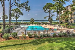 Beachside Tennis Pool