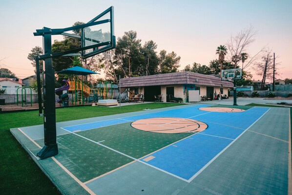 Sport court