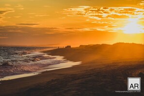 Beautiful South Beach, 1 Mile from the House +/-