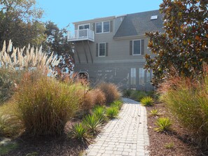 Welcome to Om Away from Home @ Broadkill Beach. Front walkway, view from street.