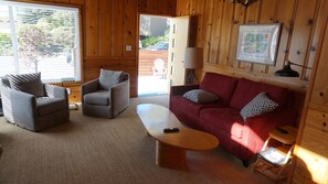 Front room looking out to front courtyard