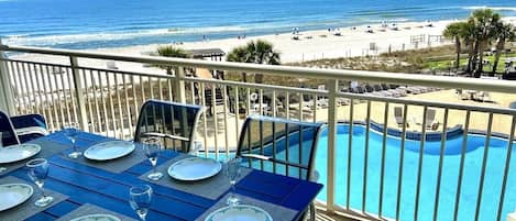 Balcony: Amazing Views!Table for 6, 2 Lounge Chairs. Beach Towels Included!