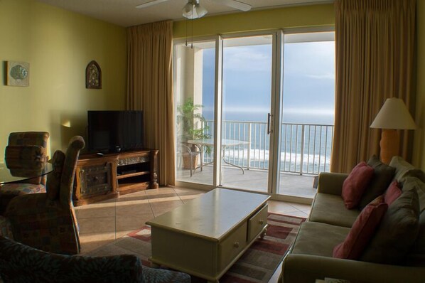 Living Room 1 Part 1