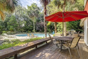 Outdoor Dining Area