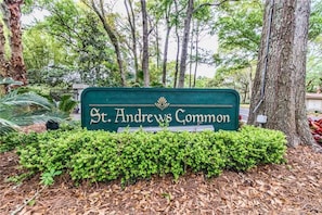 Welcome to beautiful St. Andrews Common  just inside entrance to Palmetto Dunes