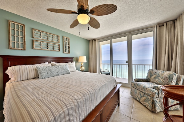 Gulf front master bedroom.