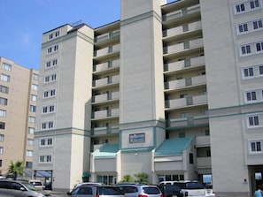 Front of Pinnacle in North Myrtle Beach
