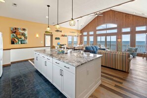 Surf-or-Sound-Realty-235-Sounds-Good-Kitchen-2