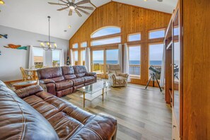 Surf or Sound Realty - 235 - Sounds Good - Great Room -3