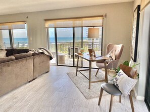 Desk space with panoramic views, high speed internet
