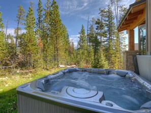 Homestead Chalet 6, Hot Tub Patio, 1