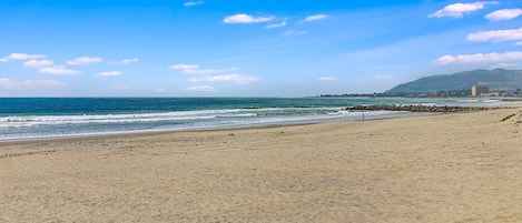 Pierpont Beach Ventura California