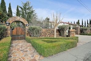 Beautiful gated property 