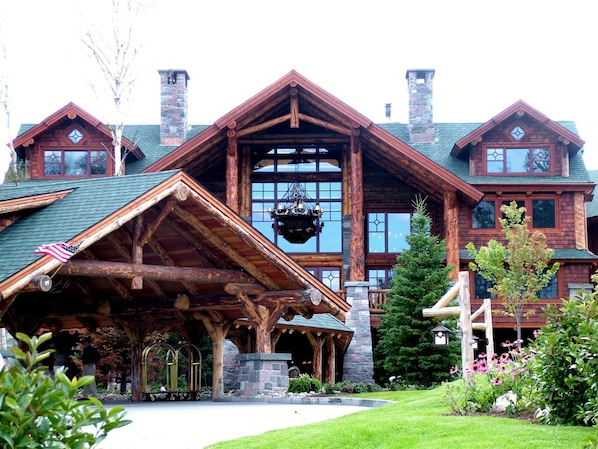 Front View of The Whiteface Lodge in the Summer.
