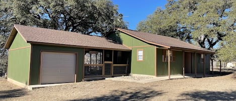 "Very clean and quiet property with wonderful views! Will definitely have to return to this little oasis In the Hill Country," our recent guest Matt told us after his stay here.