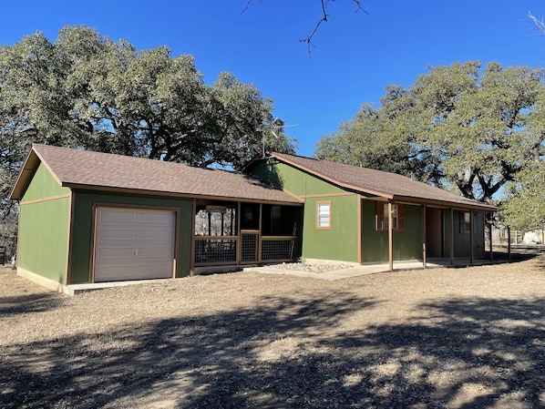"Very clean and quiet property with wonderful views! Will definitely have to return to this little oasis In the Hill Country," our recent guest Matt told us after his stay here.