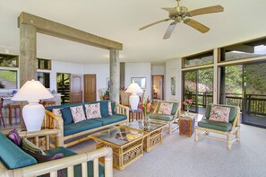 Jasmine living room