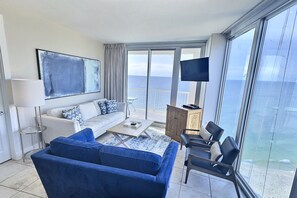 Floor to ceiling glass. Amazing views!