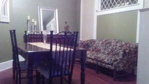 Dining room. Parlor view