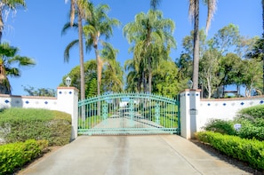 Gated Estate