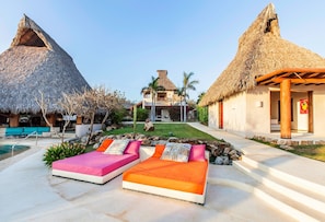 Poolside Day Beds