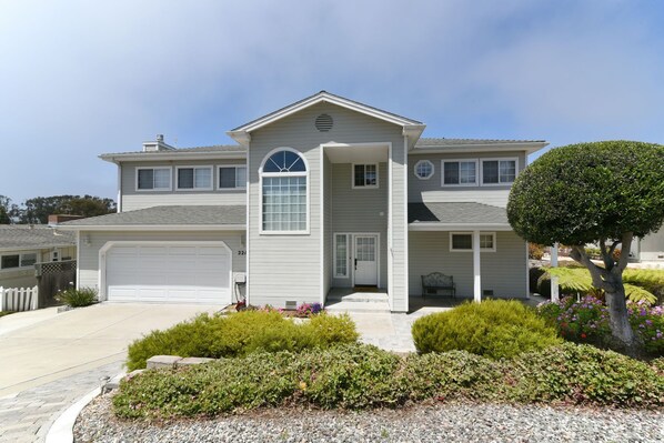 This spacious, beautifully decorated home is in a great location near state park