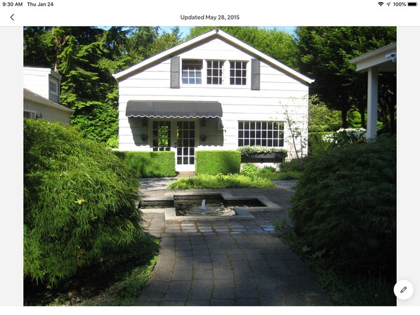 The cottage!