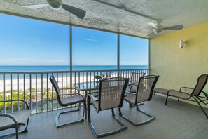 Private Lanai to enjoy the beautiful sunsets