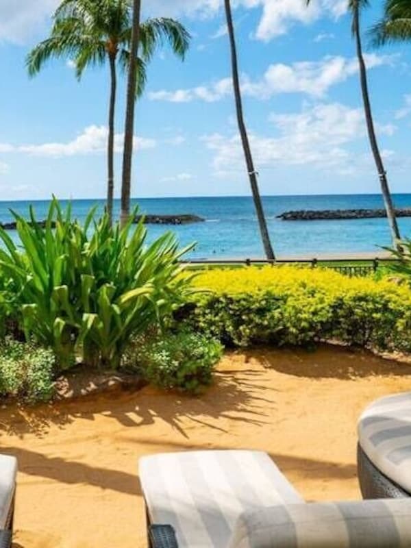 Beach Villas lounge area