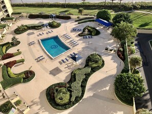 Heated pool. No streets to cross- just walk out. to beach.