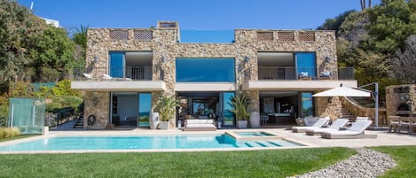 View of the house from the beach