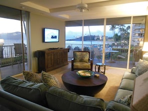 LIVING ROOM WITH VIEWS OF BLACK ROCK AND ISLANDS