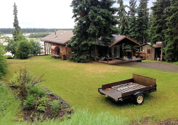 summer view from driveway entry