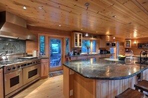 Gourmet Kitchen w/ Huge Island, double oven