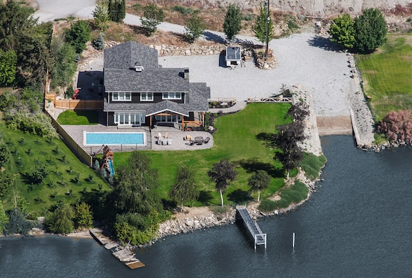 Sunken Acres Estate aerial view